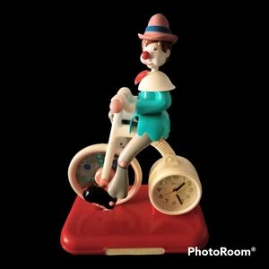 Motion Peter the Clown Clock